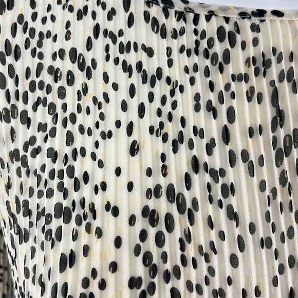 Max Studio Blouse size S - Picture 5 of 5